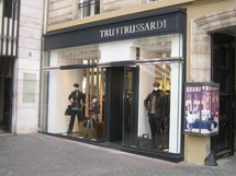 vente murs de commerce emplacement n°1 | murs commerciaux occupés | PARIS VIIIèmem vente murs de commerce emplacement n°1 | murs commerciaux occupés | PARIS VIIIèmem
